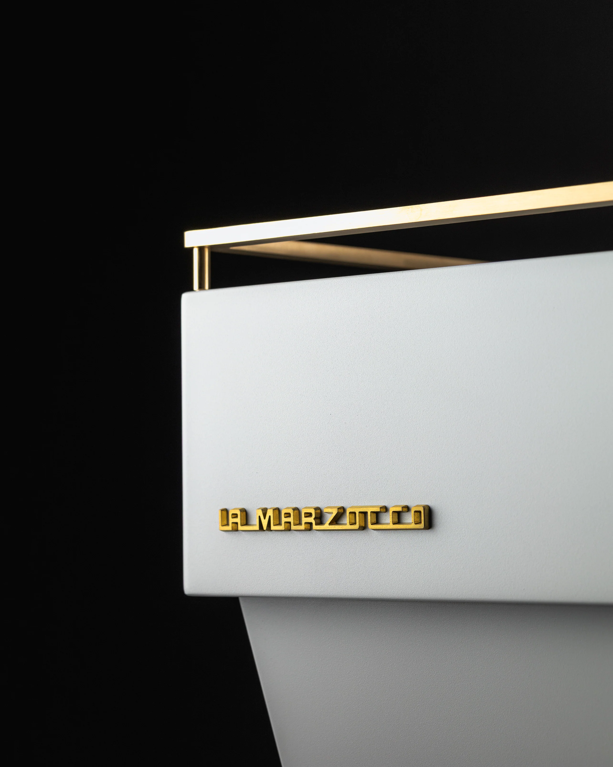 White & Gold Linea Mini (2020 Model) - Preowned - Image 8